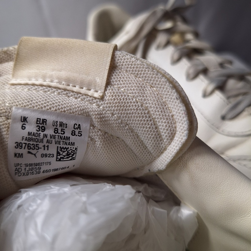 PUMA Club 5v5 Sneaker Womens Sz 8.5 White Blue Leather Gum Sole Minimalist Retro - Picture 9 of 11